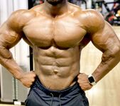 Muscular Stud Onlyfans pictures